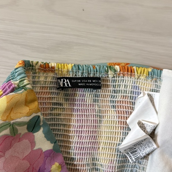 Zara Floral Top - Picture 4 of 4